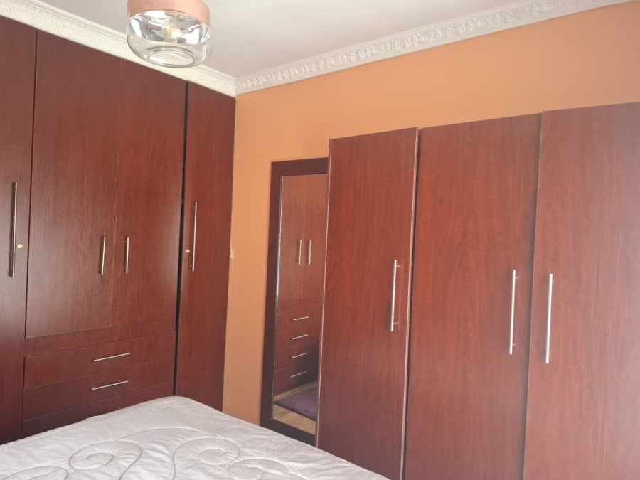 5 Bedroom Property for Sale in Fichardt Park Free State